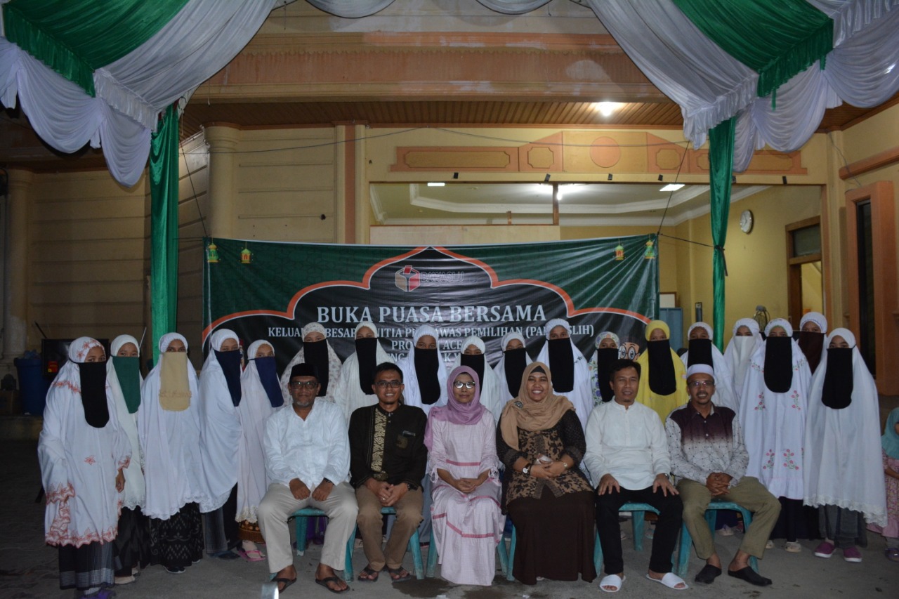 SAMBUT KEBERKAHAN RAMADHAN, HARI INI  PANWASLIH SANTUNI ANAK YATIM