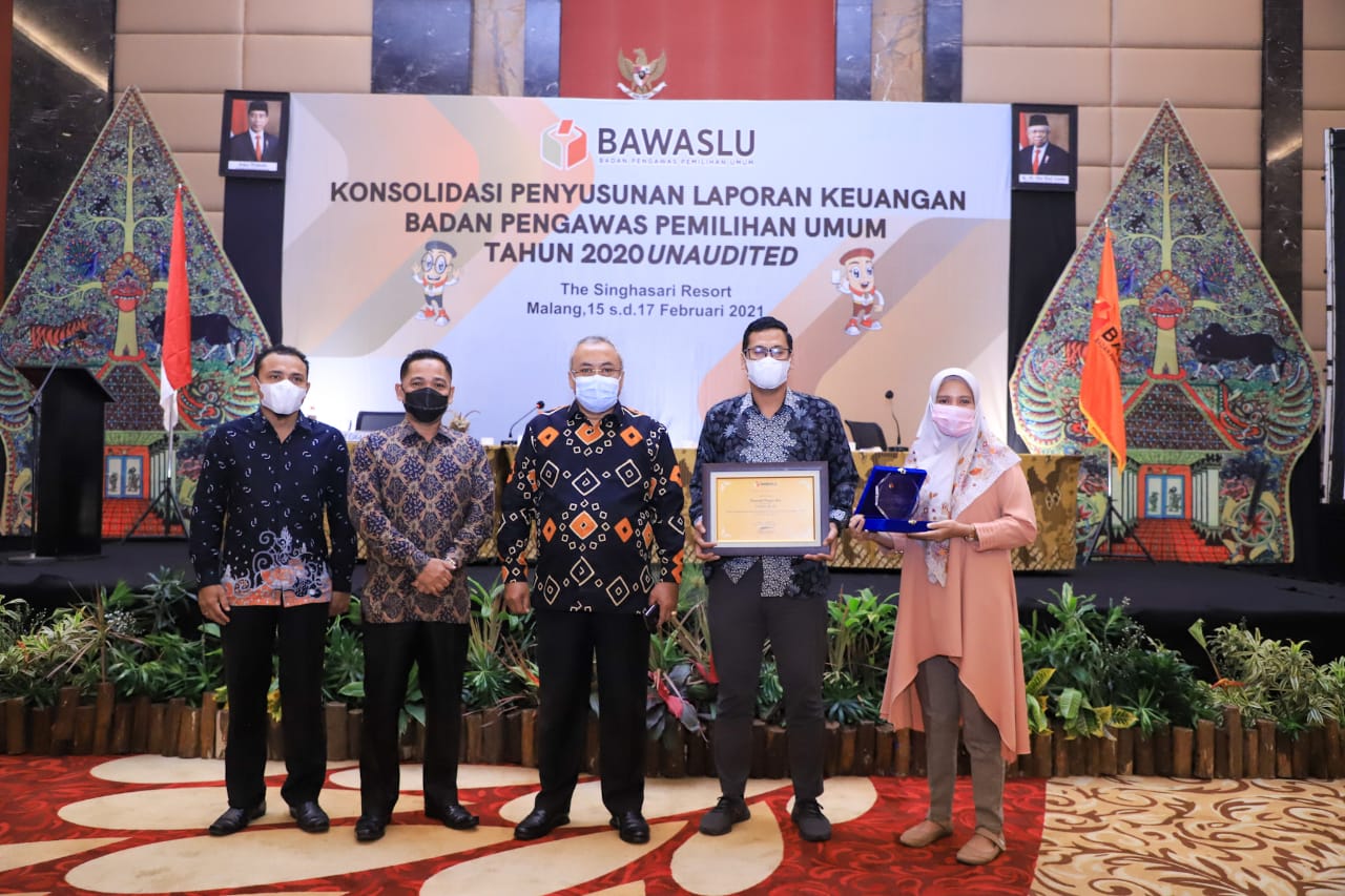 Panwaslih Provinsi Aceh Kembali Raih Penghargaan, Kali Ini Dibidang Keuangan