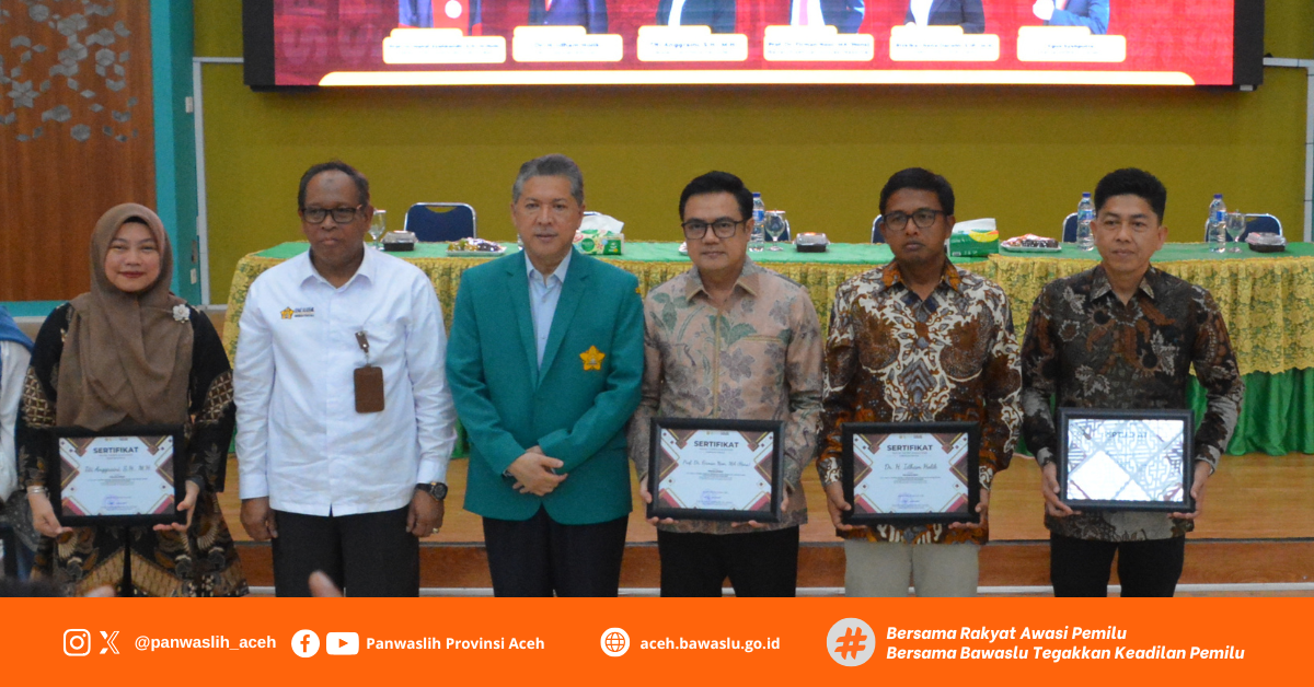 Foto Bersama Nasional Refleksi 20 Tahun Damai Aceh: Menuju Pemilu yang Demokratis dan Bermartabat
