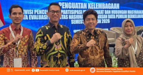 Ketua dan Anggota Bawaslu Provinsi Aceh  Mengikuti Kegitan Evaluasi Nasional PDPB