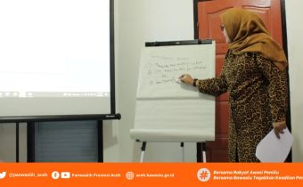 Panwaslih Provinsi Aceh Lakukan Uji Proposal Persiapan Gampong Demokrasi di Bireuen
