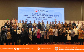 Foto Bersama Rapat Evaluasi Pengawasan PDPB Tahun 2025 