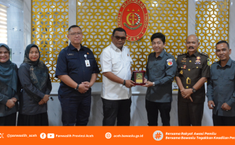 Foto Bersama Kejaksaan Tinggi Aceh dan Bawaslu Provinsi aceh